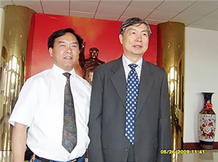 中国工程院院士、华中科大校长李培根先生视察公司，并与公司签订科研合作项目